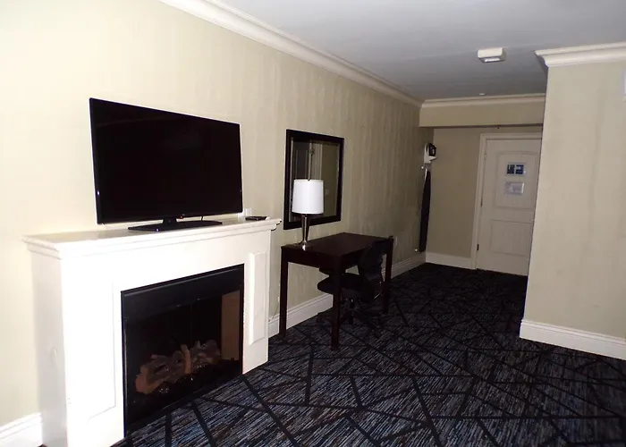 Niagara Crossing Hotel&Spa