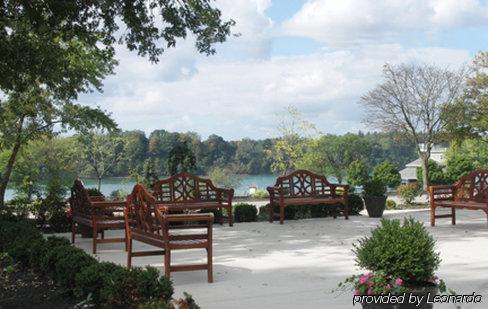 Hotel Niagara Crossing And 4*