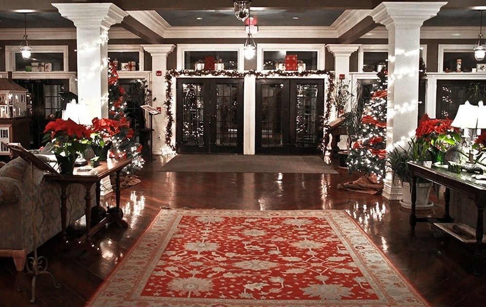 Niagara Crossing And Hotel 4*